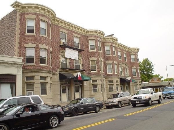 Building Photo - 1 bedroom in Boston MA 02134