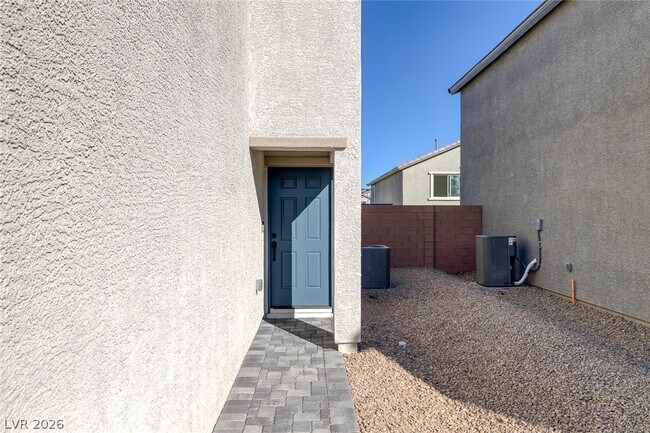 Building Photo - 9514 Wayfarer Seek Ct