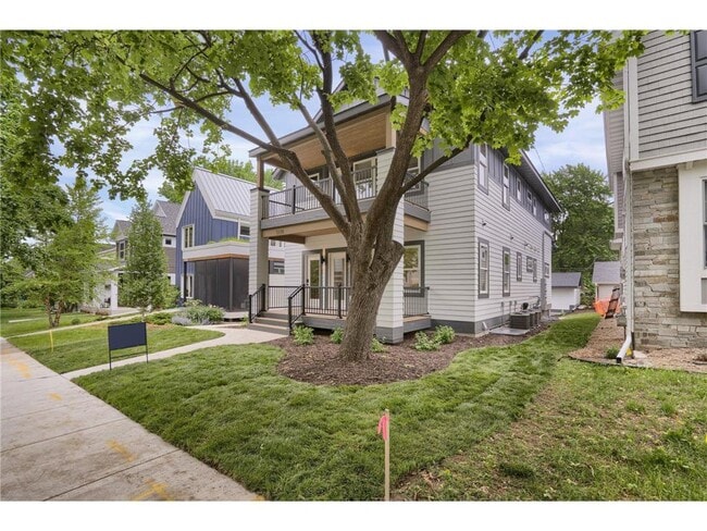 Building Photo - 5337 Drew Ave S