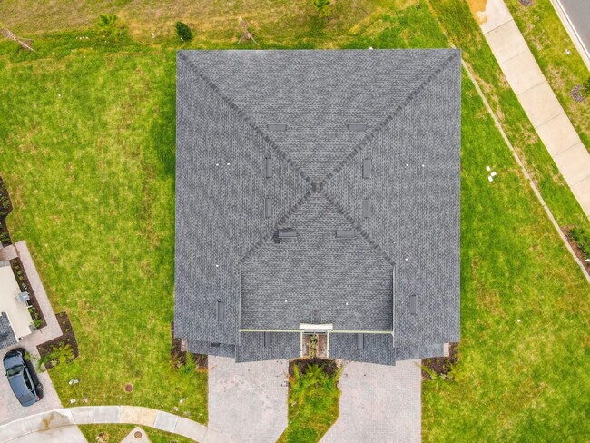 Building Photo - 1147 Drop Ln