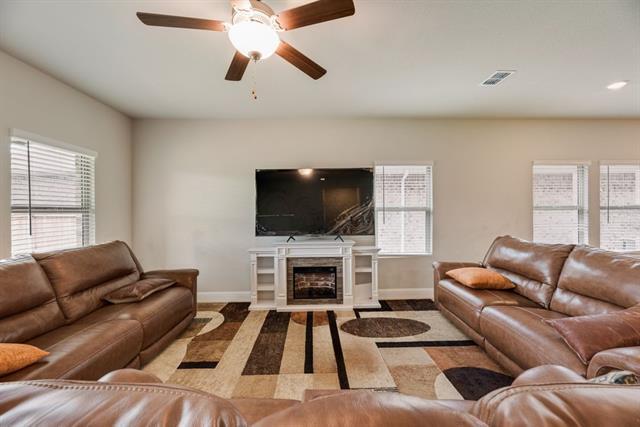 Building Photo - 605 Willet Dr