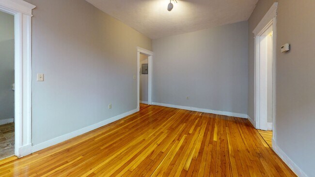 Building Photo - Brighton 1BR | Heat & Hot Water Included | Great Commonwealth Avenue Location