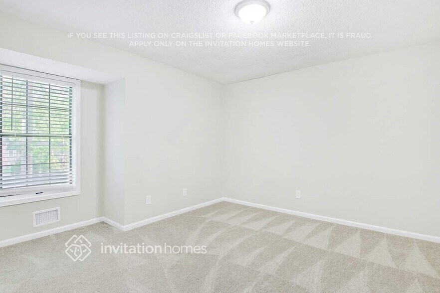 Building Photo - 62 Fairfax Ct