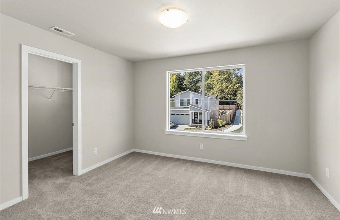 Building Photo - 10224 SE 268th Pl