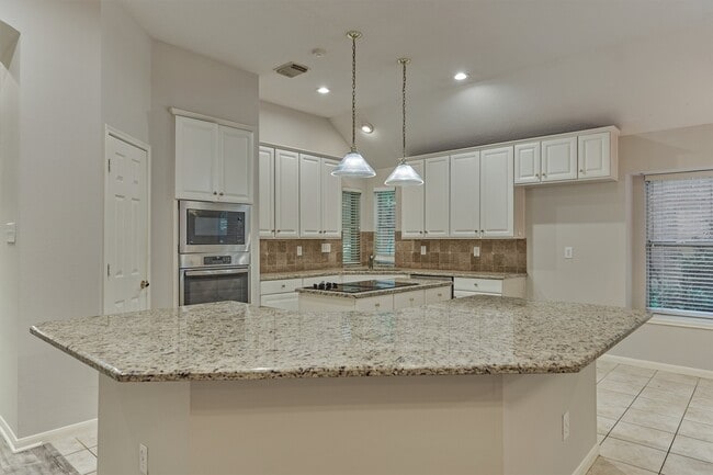 Building Photo - 51 S Crossed Birch Pl