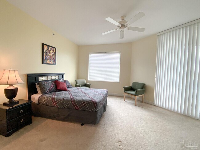 Building Photo - 645 Lost Key Dr