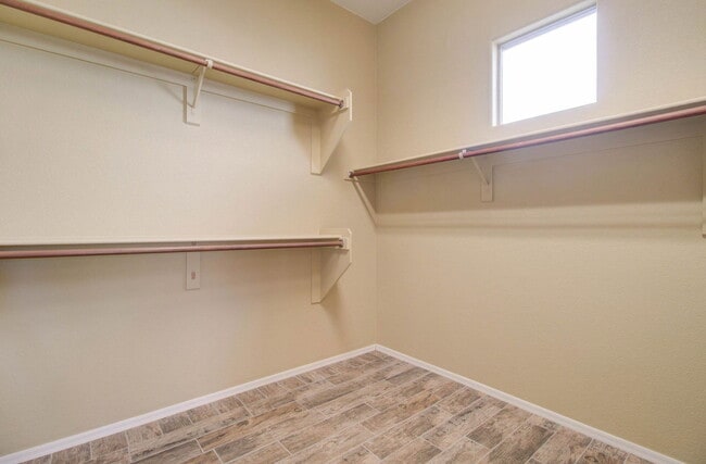 Building Photo - 4120 E Donato Dr