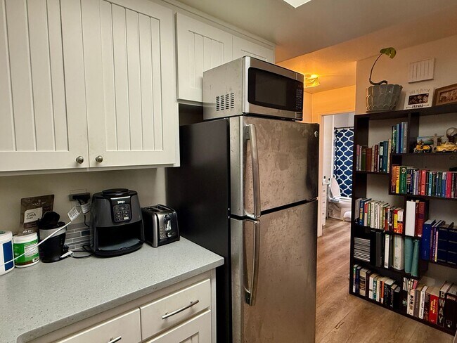 Building Photo - Charming 2 bedroom Condo in Carlsbad Village