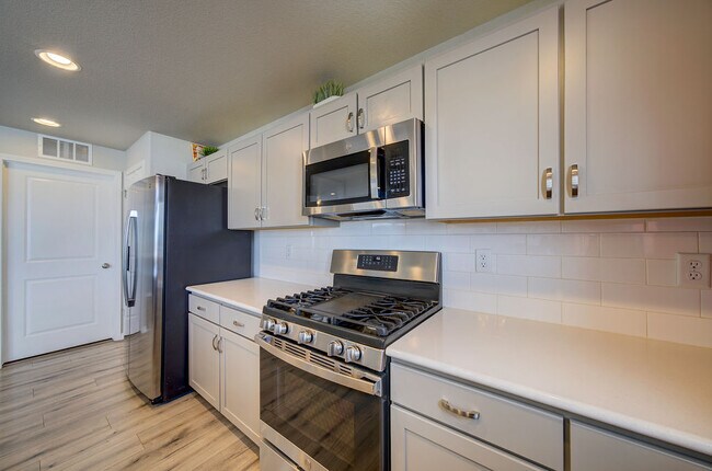 Building Photo - 11140 Feliz Wy