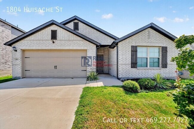 Building Photo - 1804 Huisache St