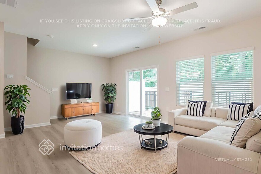 Building Photo - 1177 Greenville Wy