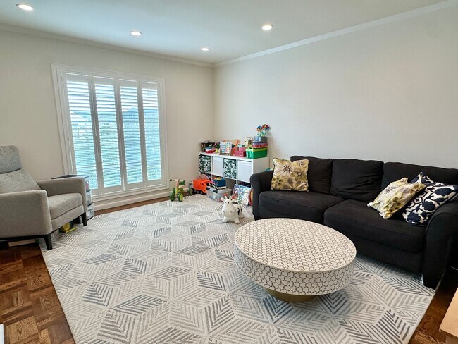 Building Photo - Lovely 3bd/2bth Home in The Sunset