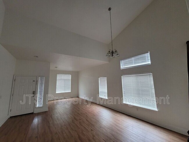 Building Photo - 11785 Rose Wind Ct