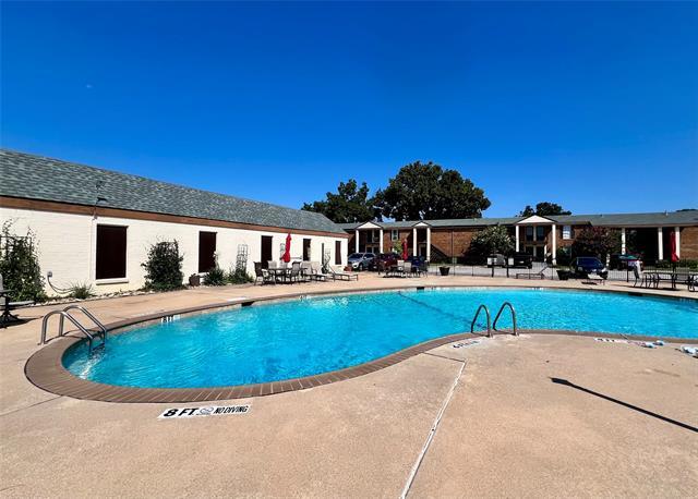 Building Photo - 4104 Ridglea Country Club Dr