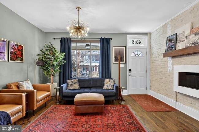 Building Photo - 4315 Lauriston St