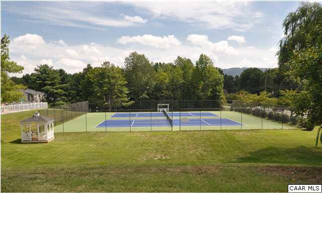 Building Photo - 1311 Villa Way