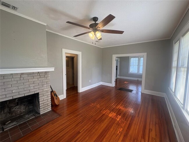 Building Photo - 1285 S Lightsey Ave