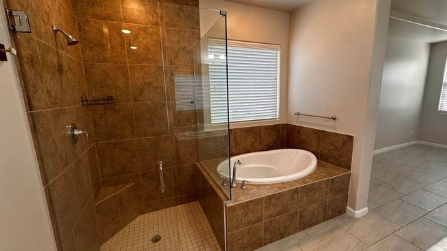 Building Photo - 4902 Arabela Dr