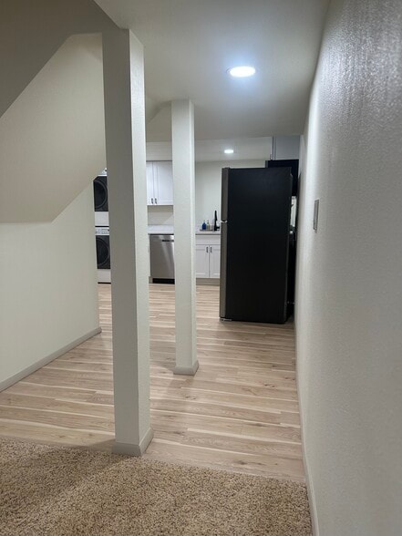 Building Photo - 6526 S Elizabeth Way