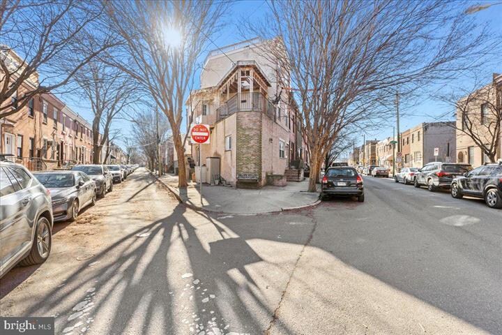 Building Photo - 1411 S 12th St