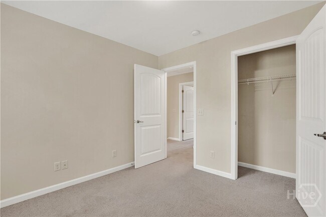 Building Photo - 127 Acapella Ave