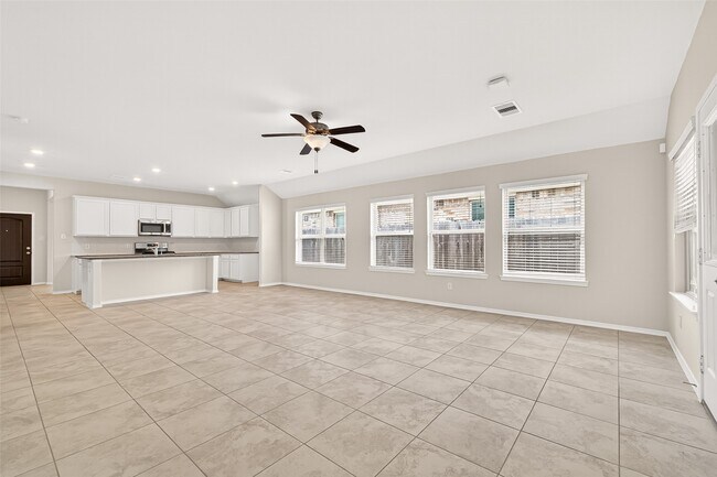 Building Photo - 2754 Little Caney Way