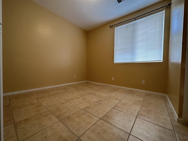 Building Photo - 8701 Emsdale Ct