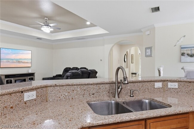 Building Photo - 13818 Farnese Dr