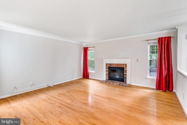 Building Photo - 15385 Bevanwood Dr