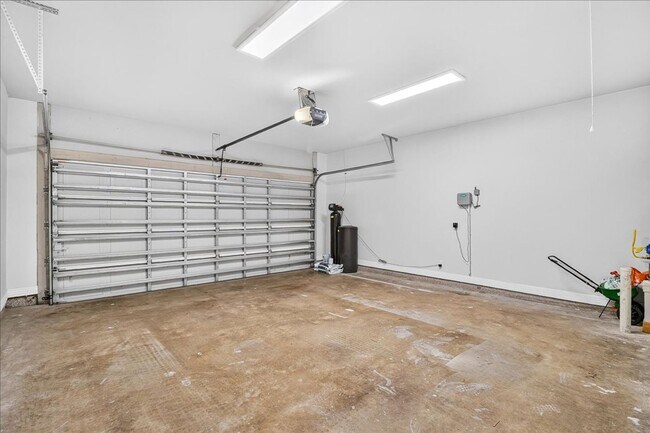 Building Photo - 6718 Stuyvesant Ct