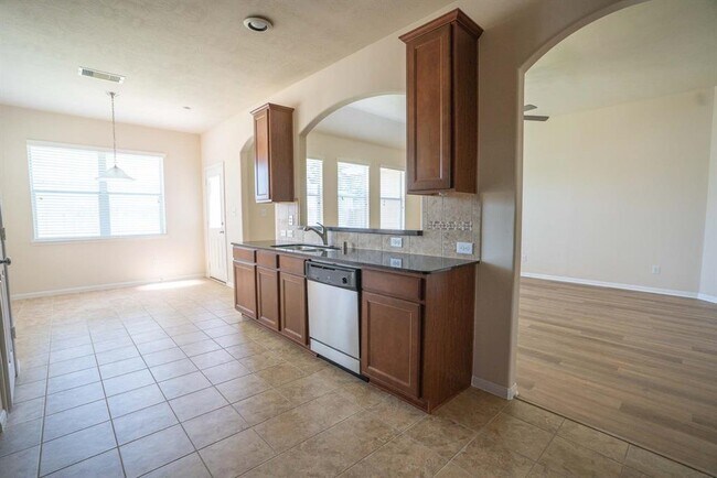 Building Photo - 21719 Tinsley Trails