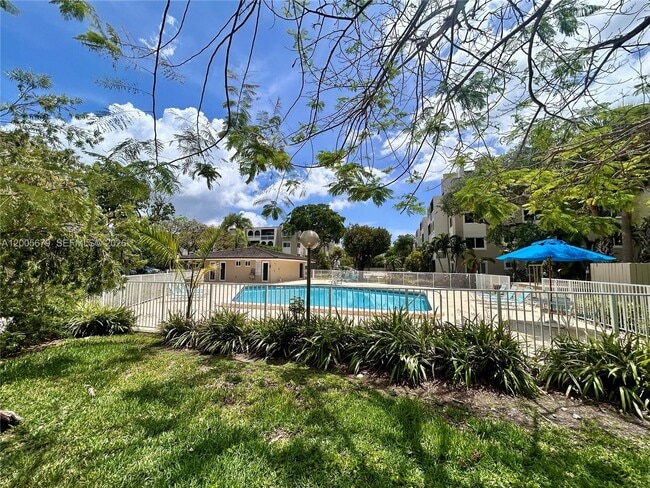Building Photo - 7740 Camino Real
