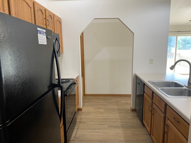 Building Photo - 7311 Ryan Amy Dr