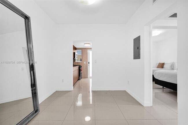 Building Photo - 1025 94th St