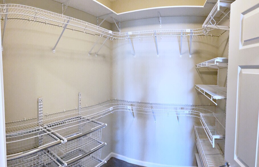 exceptionally spacious walk-in closet - 30 E Julian St