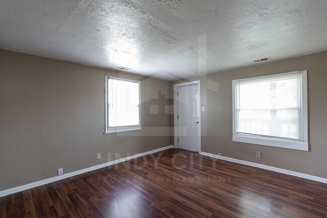 Building Photo - 2531 N Tacoma Ave