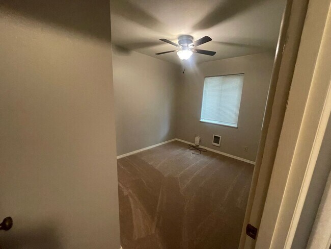 Building Photo - Charming Forest Grove 2BR Home – Great Wal...