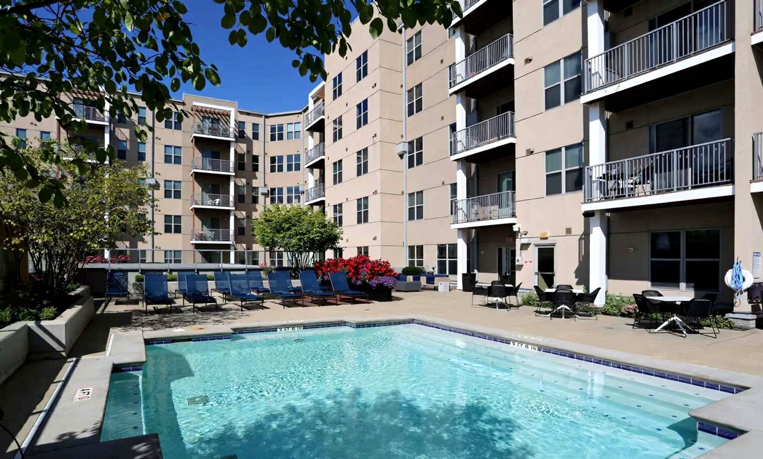 Building Photo - 121 E Freedom Way
