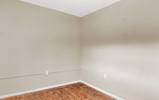 Building Photo - Charming 2 Bedroom, 1 Bath Home in Steelto...