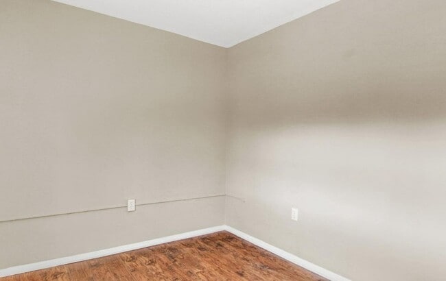 Building Photo - Coming Soon! Charming 2 Bedroom, 1 Bath Ho...
