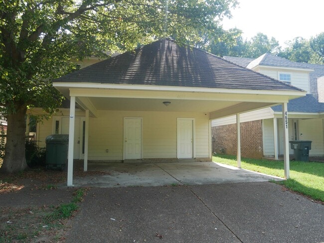 Building Photo - 4651 Addington Dr