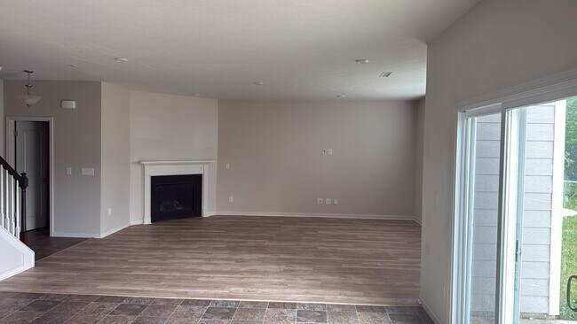 Building Photo - 5312 Veranda Dr