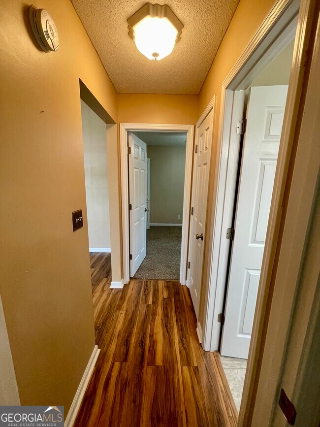 Building Photo - 207 Grand Ave