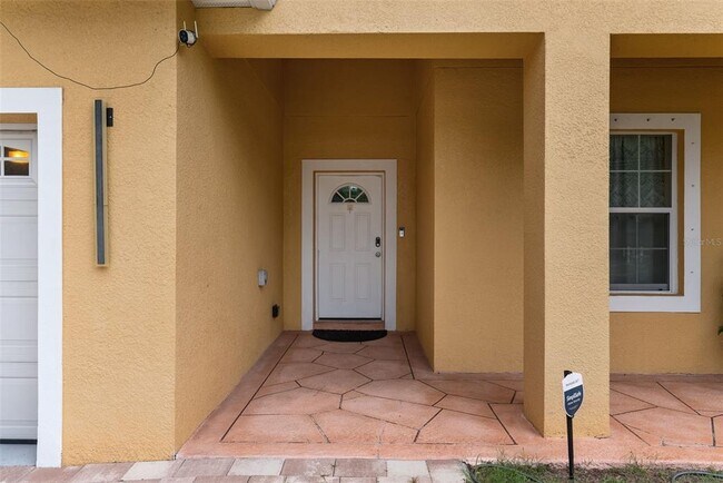 Building Photo - 6804 N Himes Ave