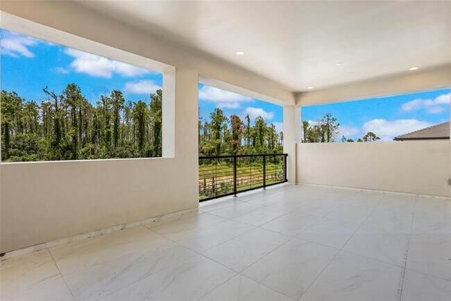 Building Photo - 16110 Pendio Dr