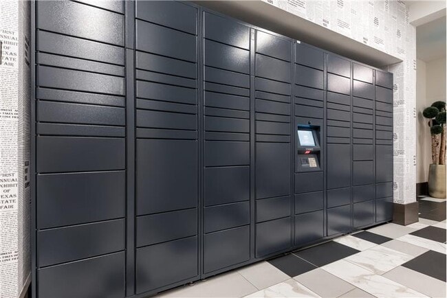 Building Photo - 3329 Oak Grove Ave