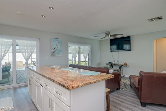 Building Photo - 209 SE 44th Terrace