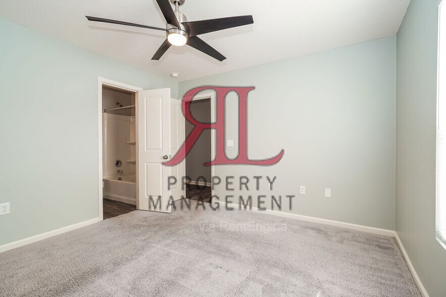 Building Photo - 42 Waterman Ave