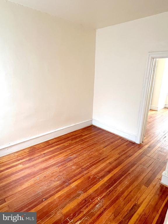 Building Photo - 2413 S 64th St