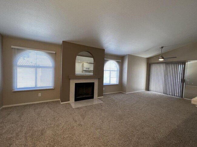 Primary Photo - 7570 W Flamingo Rd